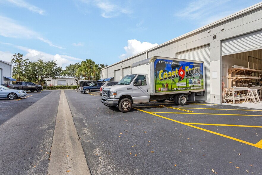 More Photos Of 4110 Enterprise Ave, Naples Unknown For Lease