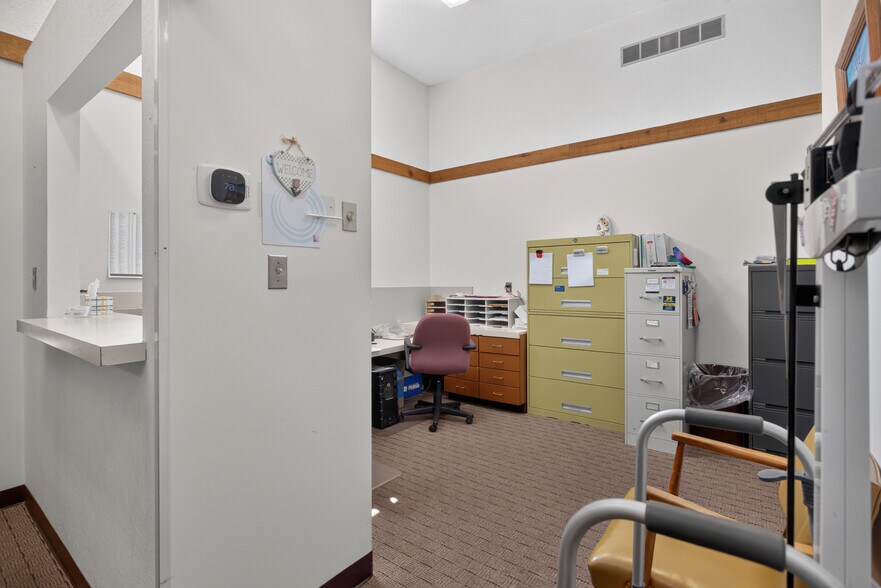 More Photos Of 2575 Spring Arbor Rd, Jackson Medical For Sale
