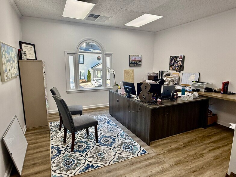 More Photos Of 1155 Hightower Trl, Atlanta Medical For Sale