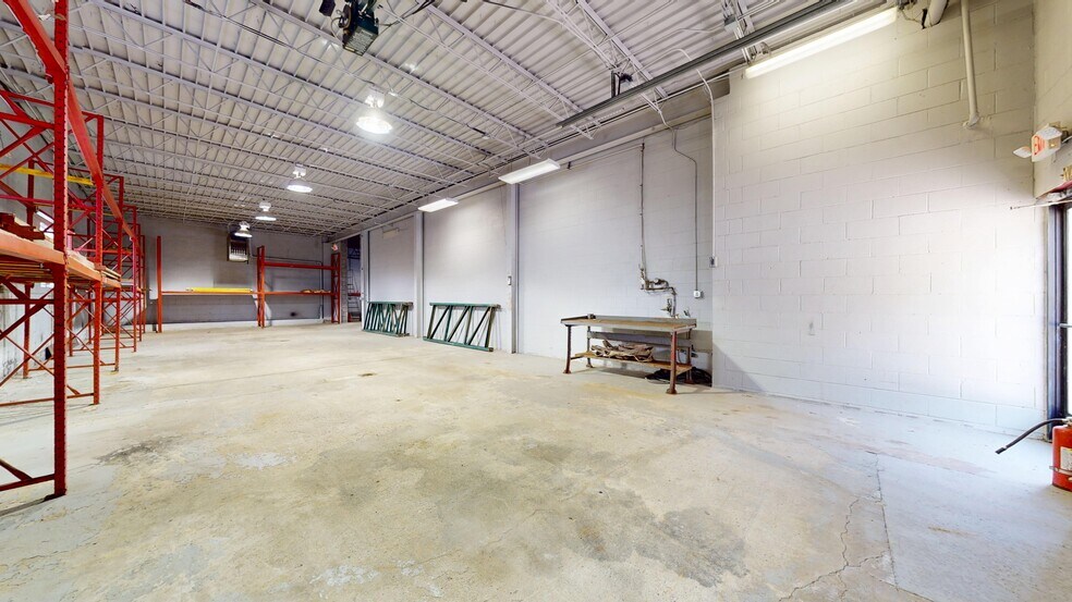 More Photos Of 3367 Spring Garden Rd, Pittsburgh Warehouse For Lease