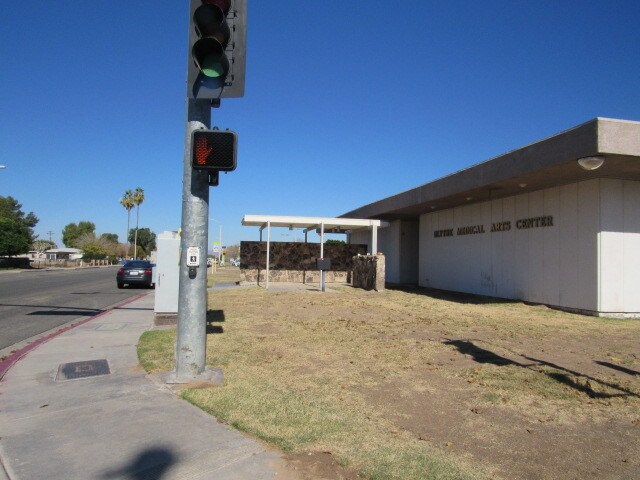 More Photos Of 500 N Broadway Ave, Blythe Medical For Sale