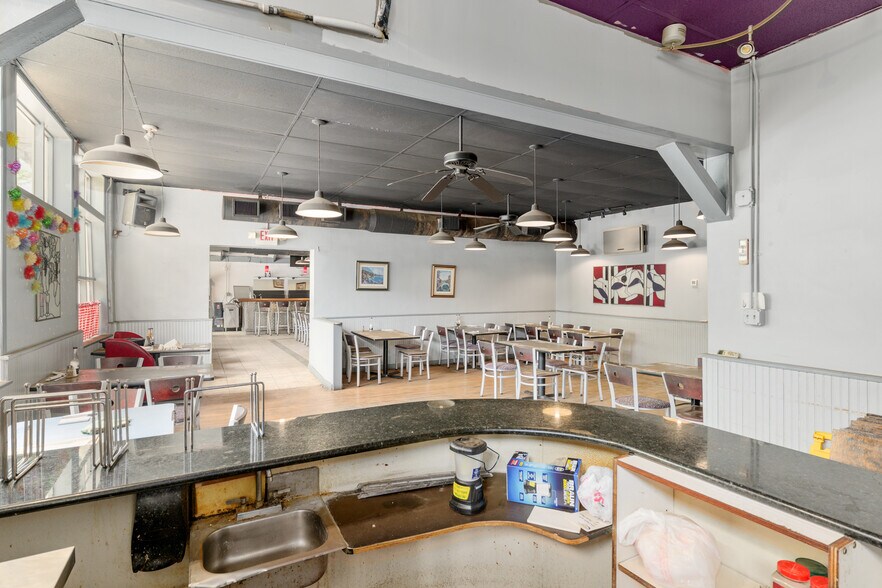 More Photos Of 14960 Main St, Alachua Restaurant For Lease