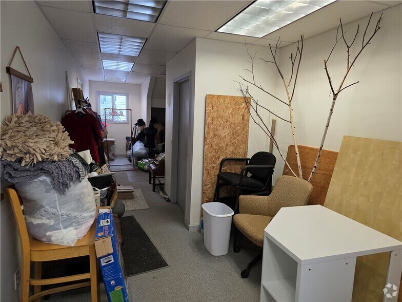 More Photos Of 3791-3797 S Main St, Marion General Retail For Sale