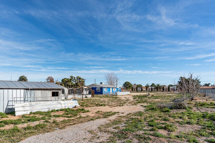 More Photos Of 43254 52nd St W, Lancaster Apartments For Sale