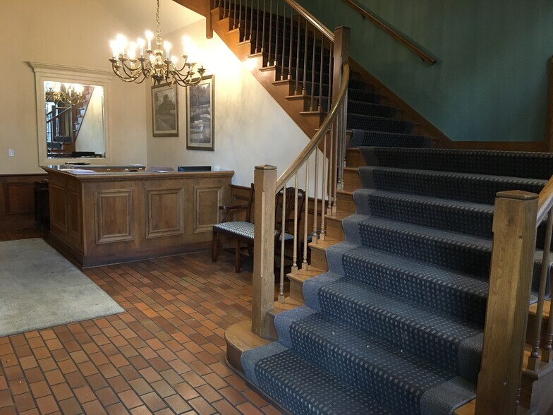 More Photos Of 829 Baronne St, New Orleans Office For Sale