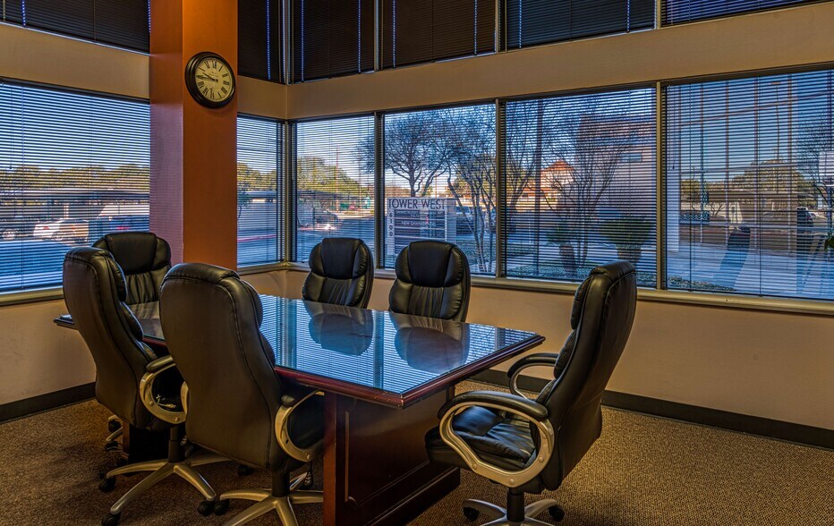 More Photos Of 6100 Bandera Rd, San Antonio Office For Lease