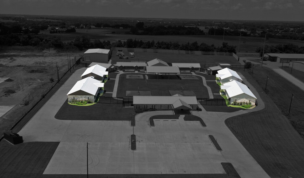 More Photos Of 4150 Highway 36 S, Brenham Shelter For Sale