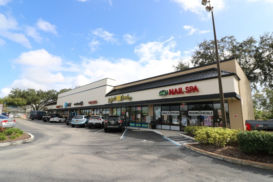 More Photos Of 2230 Aloma Ave, Winter Park Unknown For Lease