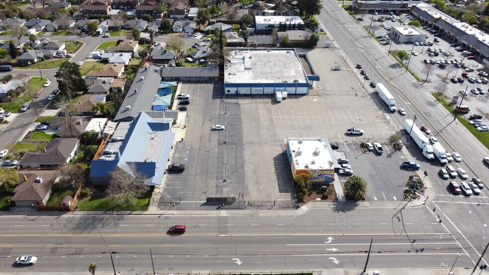 More Photos Of 3438 Watt Ave, Sacramento Freestanding For Sale