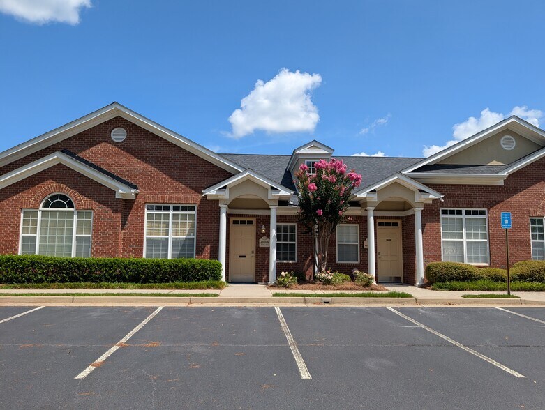 More Photos Of 1815 Lockeway Dr, Alpharetta Office For Sale