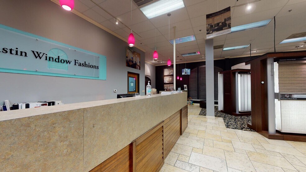 More Photos Of 10321 Burnet Rd, Austin Light Distribution For Lease