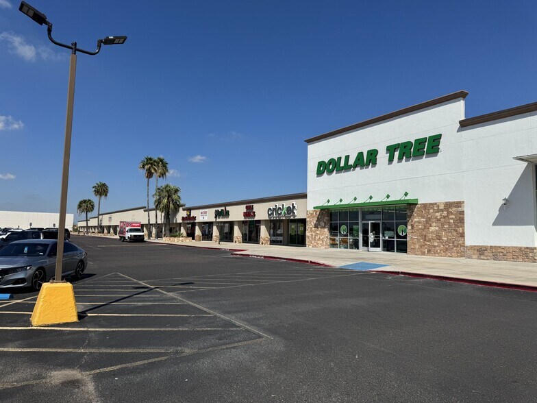 More Photos Of 4500 San Bernardo Ave, Laredo Unknown For Lease