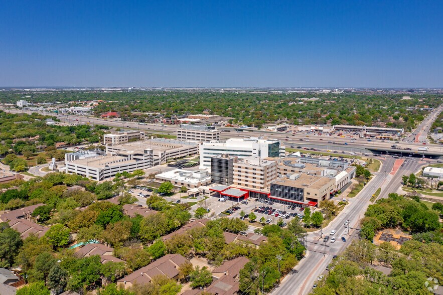 More Photos Of 2021 N MacArthur Blvd, Irving Medical For Lease