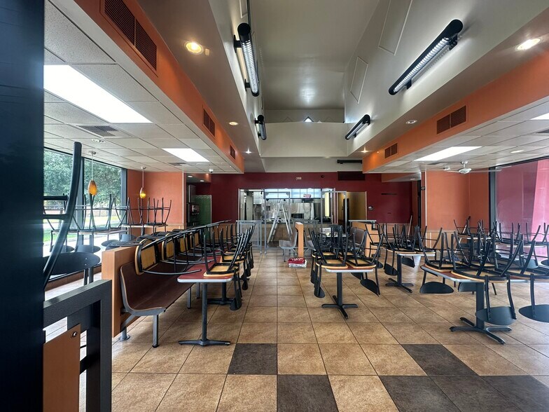 More Photos Of 11682 Plank Rd, Baton Rouge Fast Food For Lease