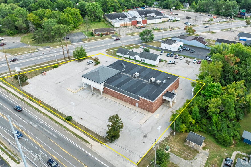 More Photos Of 5118 S Martin Luther King Jr Blvd, Lansing Drugstore For Sale