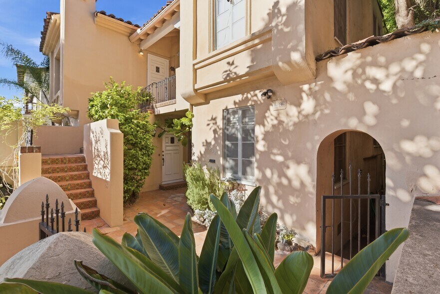 More Photos Of 1232 Smithwood Dr, Los Angeles Apartments For Sale