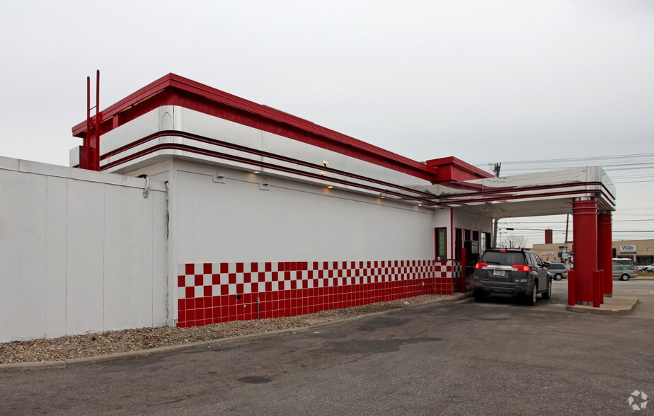 More Photos Of 6201 Brookpark Rd, Cleveland Fast Food For Lease