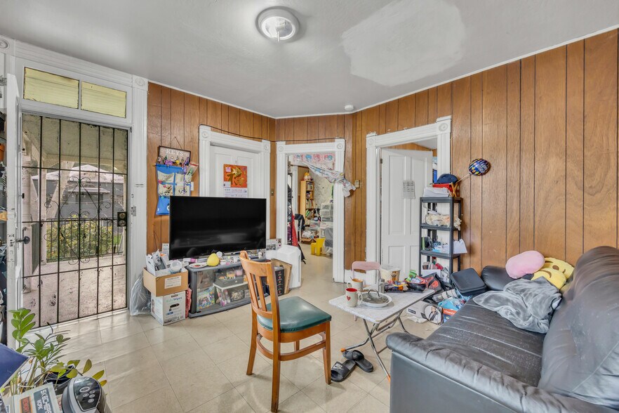 More Photos Of 1721 U St, Sacramento Apartments For Sale