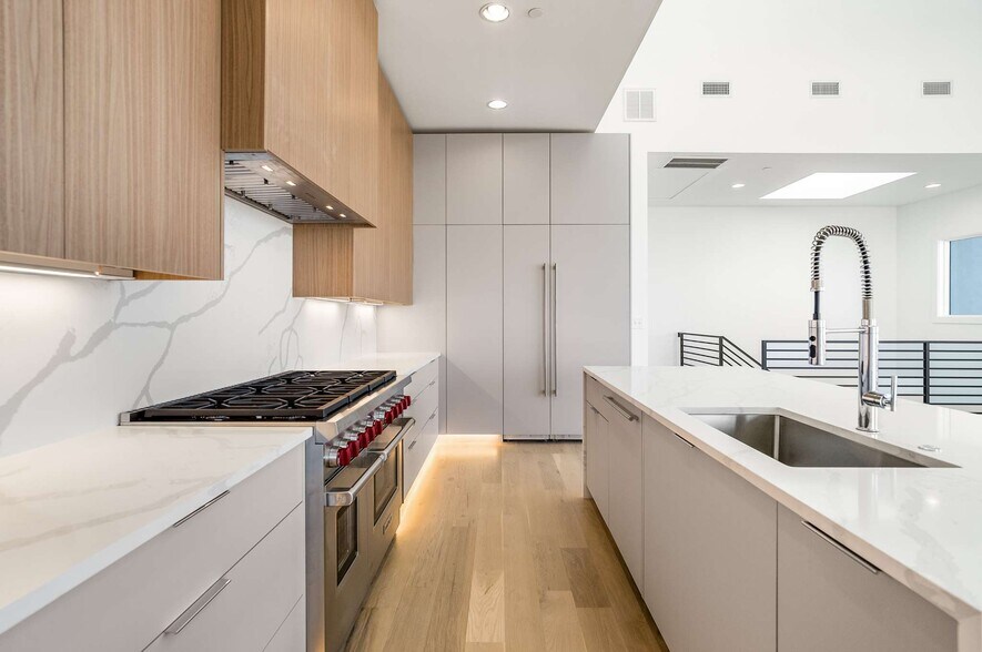 More Photos Of 1017 12th Ave S, Nashville Apartments For Sale