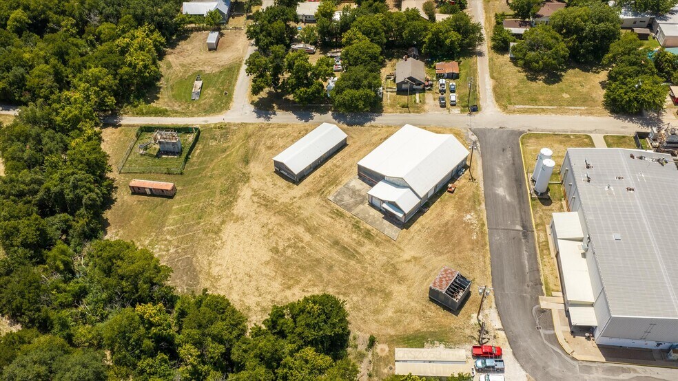 More Photos Of 301 S Main, Meridian Industrial For Sale