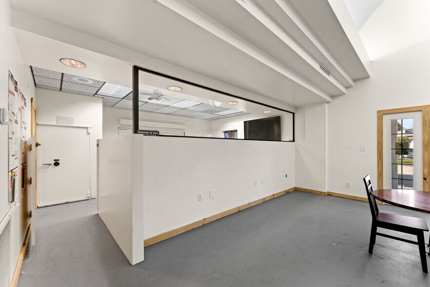 More Photos Of 340 King St, Cocoa Office For Sale