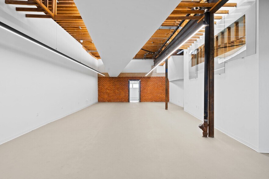More Photos Of 8607 Venice Blvd, Los Angeles Loft Creative Space For Lease