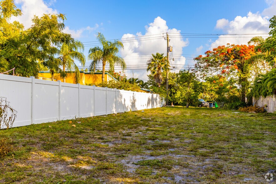 More Photos Of , Dania Beach Unknown For Sale