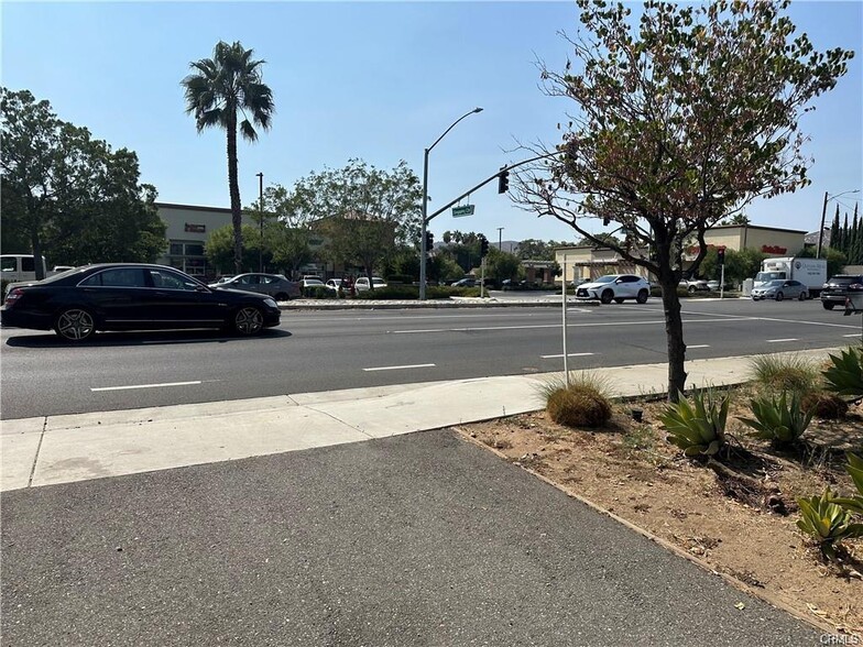 More Photos Of 4943 La Sierra Ave, Riverside Freestanding For Lease