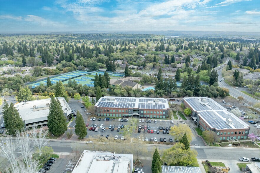 More Photos Of 2377 Gold Meadow Way, Gold River Unknown For Lease