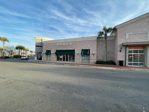 More Photos Of 8108 Abercorn St, Savannah Unknown For Lease