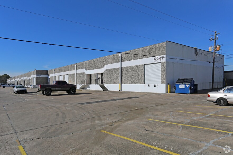 More Photos Of 9947 Harwin Dr, Houston Warehouse For Lease