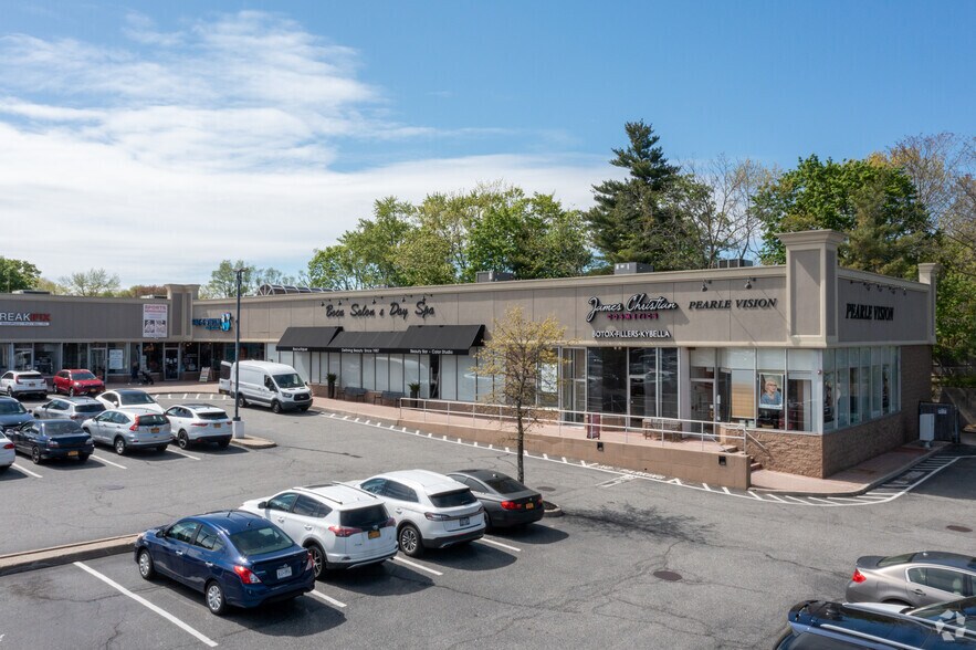 More Photos Of 6401 Jericho Tpke, Commack Restaurant For Lease