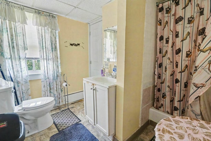 More Photos Of 41 E Bel Air Ave, Aberdeen Assisted Living For Sale