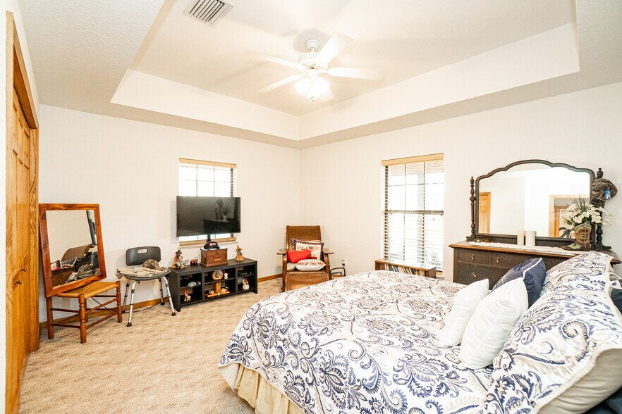 More Photos Of 8600 NE 147th Avenue Rd, Silver Springs Lodge Meeting Hall For Sale