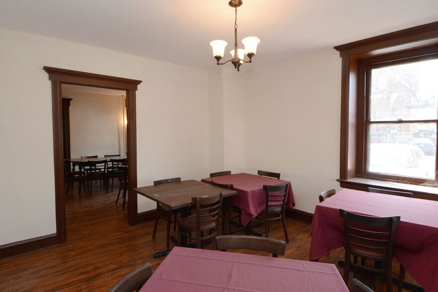 More Photos Of 101 S Main St, Richlandtown Restaurant For Sale