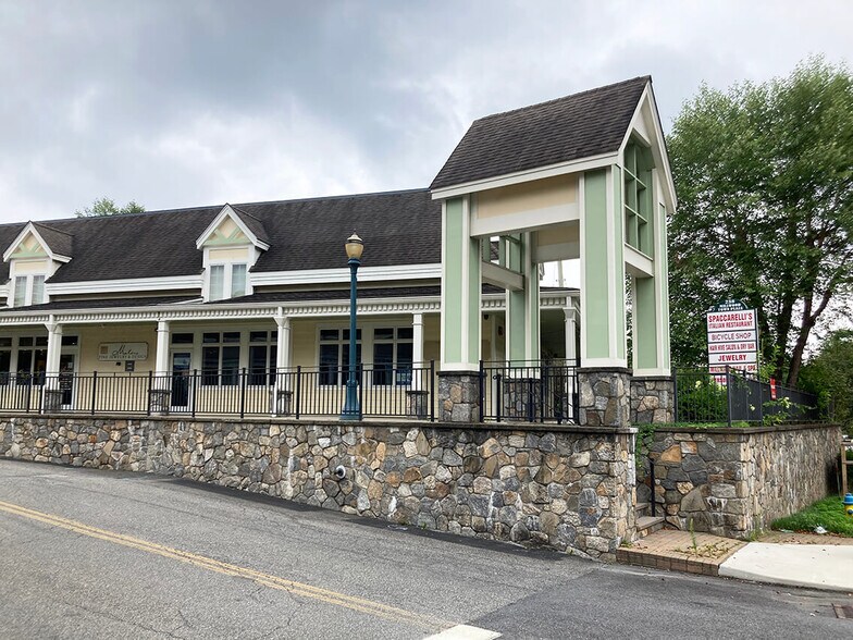 More Photos Of 238 Saw Mill River Rd, Millwood General Retail For Lease