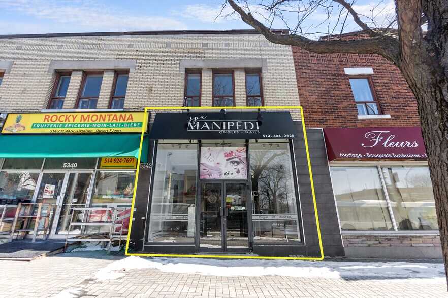 More Photos Of 5324-5348 Ch Queen-Mary, Montréal Storefront Retail Office For Lease