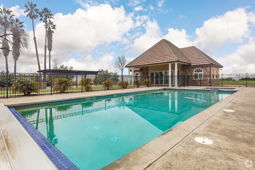 More Photos Of 12839 Airline Hwy, Paicines Winery Vineyard For Sale