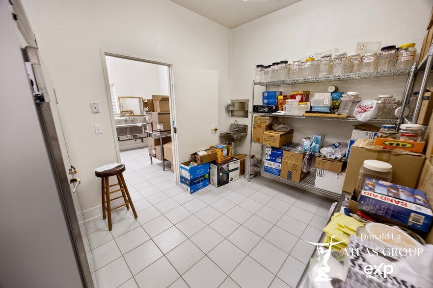 More Photos Of 7548 E Garvey Ave, Rosemead Medical For Sale