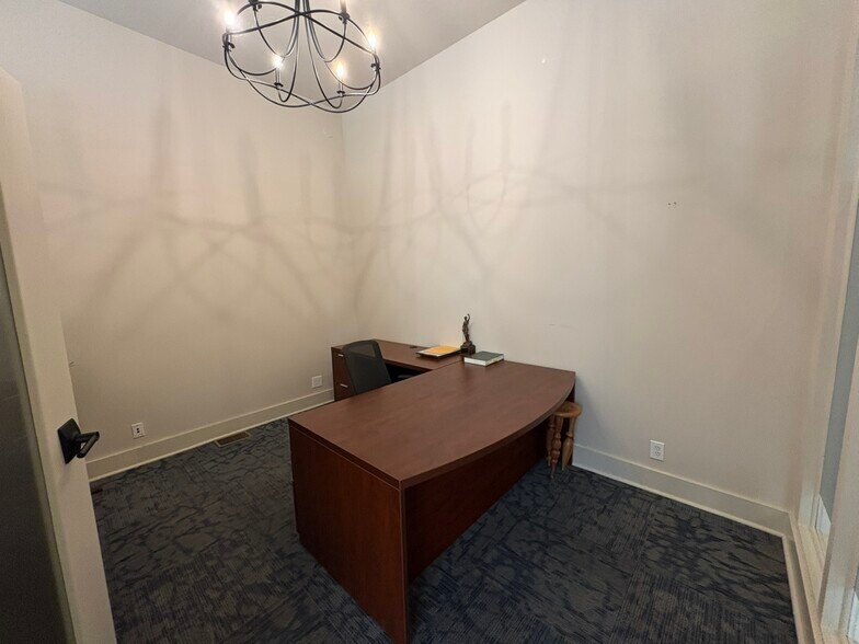 More Photos Of 216 S Clay St, Louisville Coworking Space