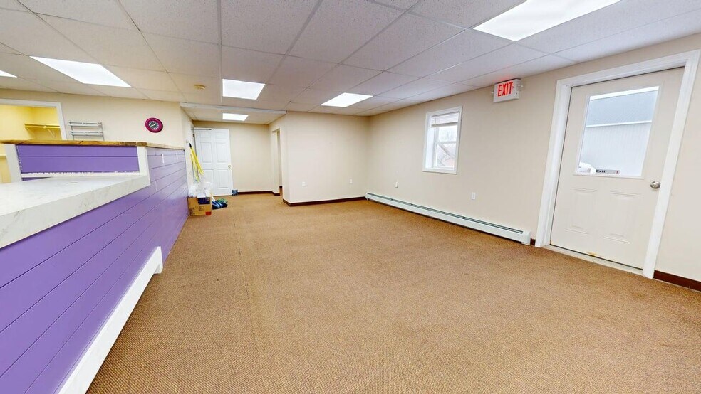 More Photos Of 109 Main Rd S, Hampden Specialty For Lease