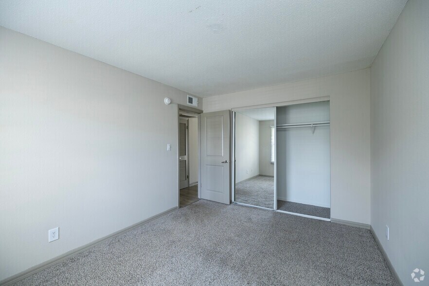 More Photos Of 6900 Concord Dr, Tampa Apartments For Sale