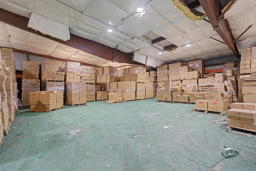 More Photos Of 688 Route 17K, Montgomery Warehouse For Lease