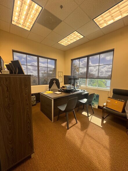 More Photos Of 1655 N Commerce Pky, Weston Office For Lease