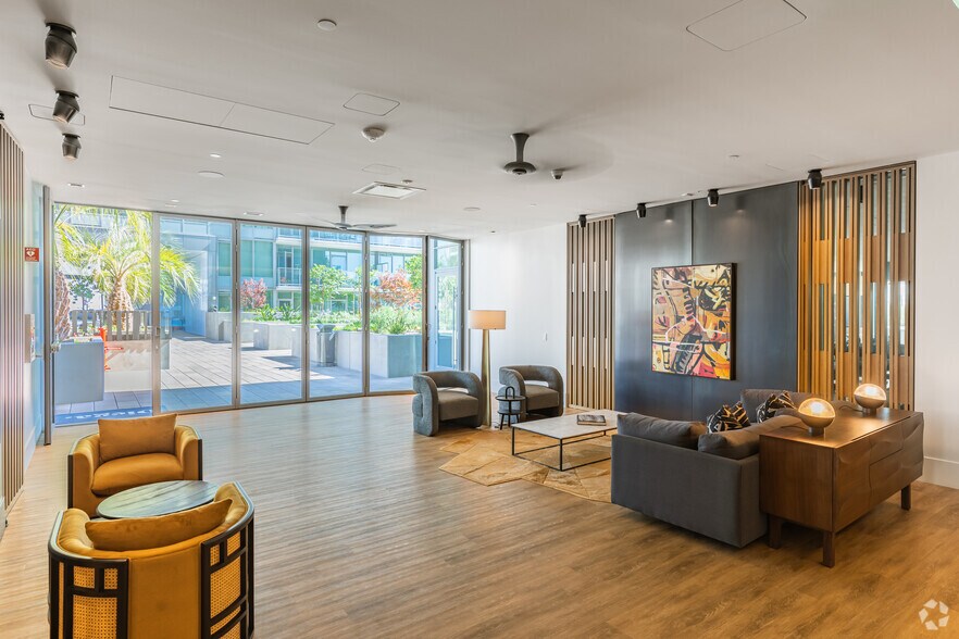 More Photos Of 702 Broadway, San Diego Apartments For Lease