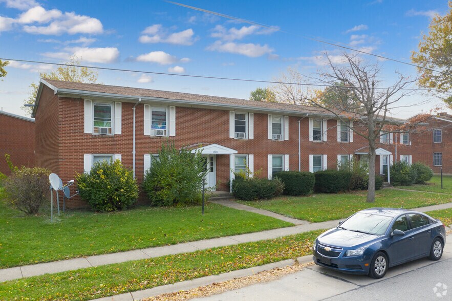 More Photos Of 1908 Camp St, Sandusky Apartments For Sale