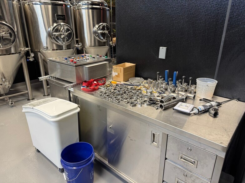 More Photos Of 19 Erie Blvd, Albany Apartments For Lease