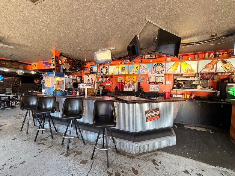 More Photos Of 4700 41st St, Sioux City Restaurant For Sale