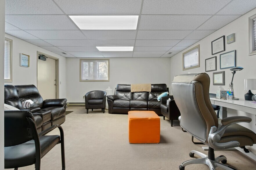 More Photos Of 6635 W Central Ave, Toledo Office For Lease