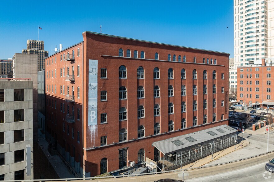 More Photos Of 1000 Spruce St, Saint Louis Apartments For Lease
